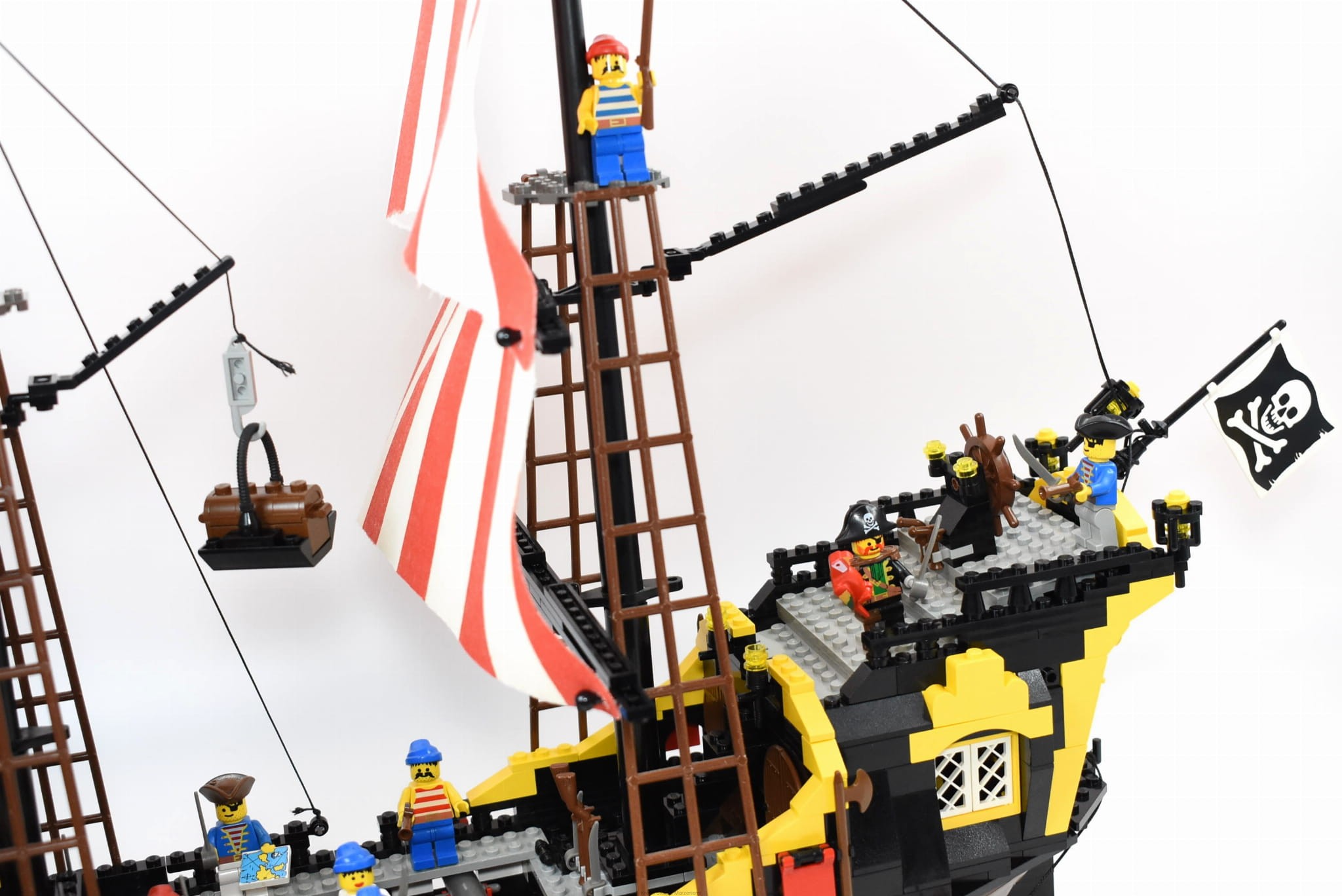 LEGO 6285 Black Seas Barracuda (Dark Shark) [Pirates: Pirates I ...