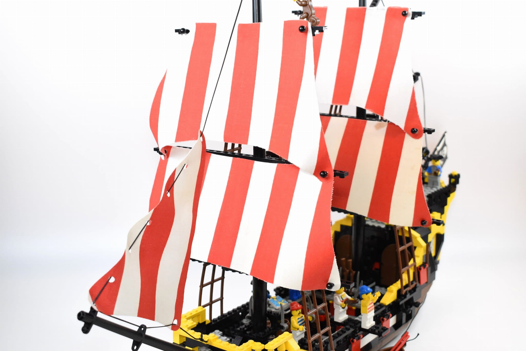 LEGO 6285 Black Seas Barracuda (Dark Shark) [Pirates: Pirates I ...