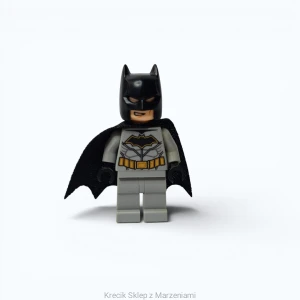 Figurka LEGO sh0552 Batman - Light Bluish Gray Suit with Gold Belt, Black Crest, Mask and Cape (Type 3 Cowl) [Super Heroes (DC) : Batman II] | minifigurka ludzik